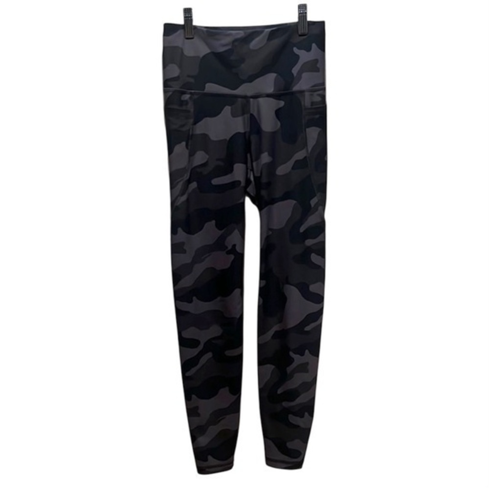 Old Navy Women’s Powersoft Leggings with pockets Camouflage Size Small